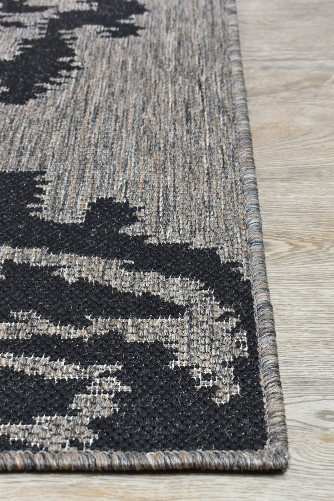 Alaska Brown Black Rug 