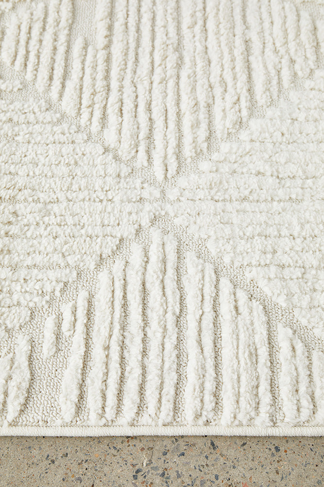 Serenade Shilo White Rug