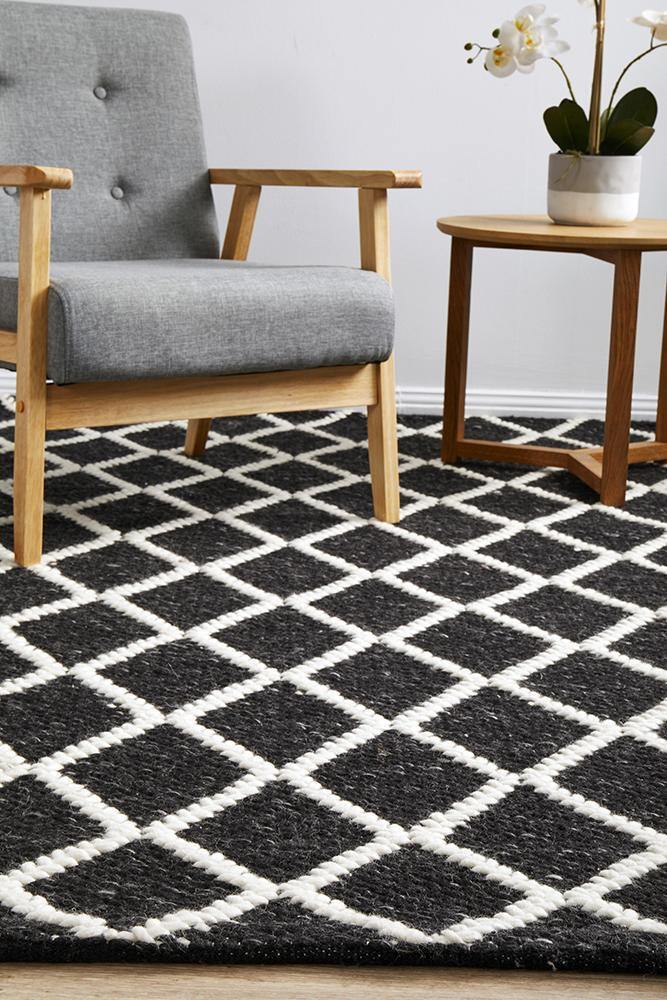 Huxley Black Rug - House Things HUXLEY COLLECTION